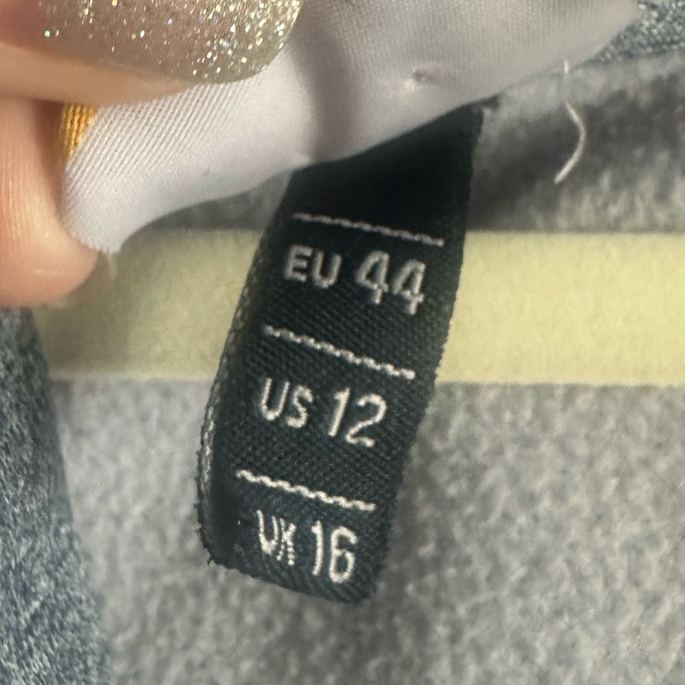 Ellesse Gray Zip-Up Hoodie - Picture 4 of 9